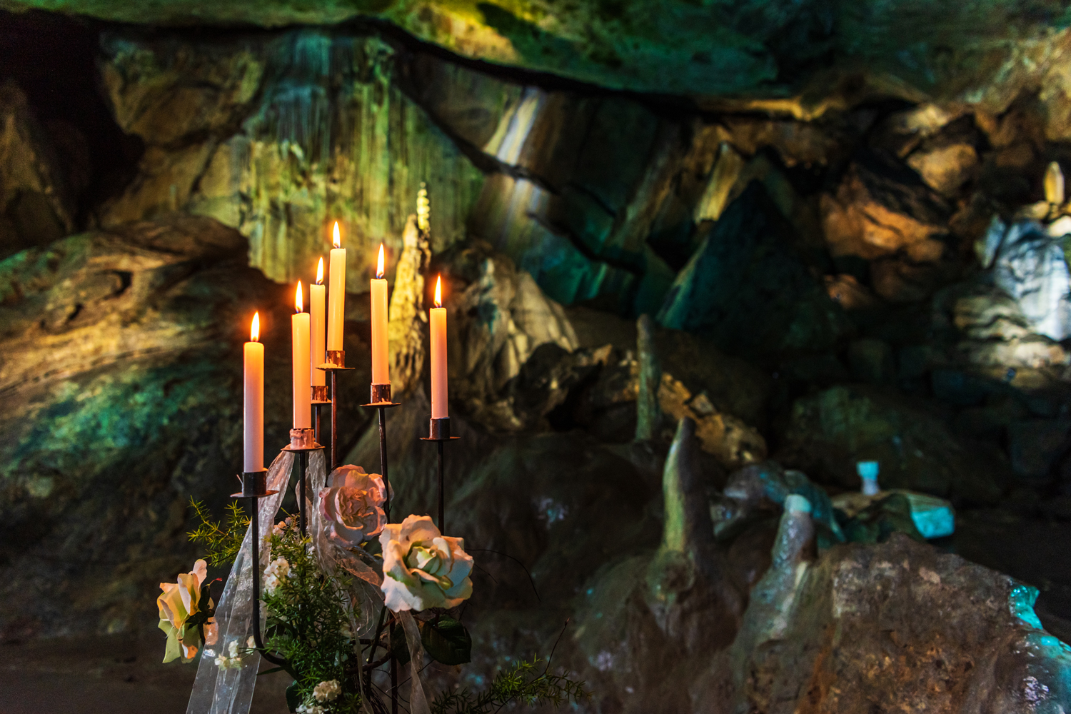 Mitten im Harz in der Rübeländer Baumannshöhle können Paare standesamtlich oder im Rahmen einer freien Trauung heiraten.
